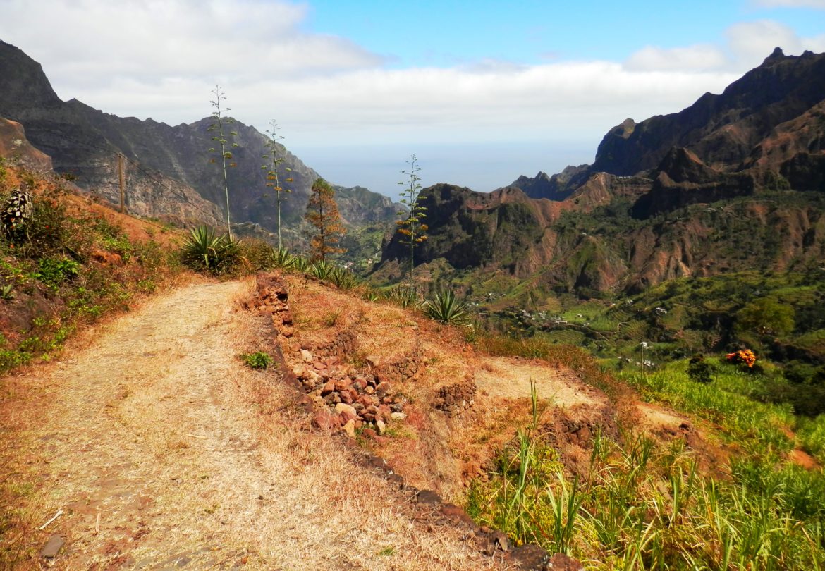 Hiking in Santo Antão – Cape Verde – Flying Dutchman Pat